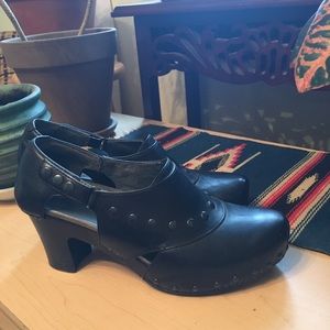 Dansko Black Leather Studded Clogs size 40